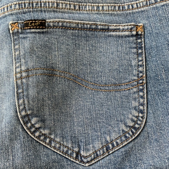 NWT ~ 20W - LEE  Legendary Flare Jeans - Mid Rise - Picture 5 of 16